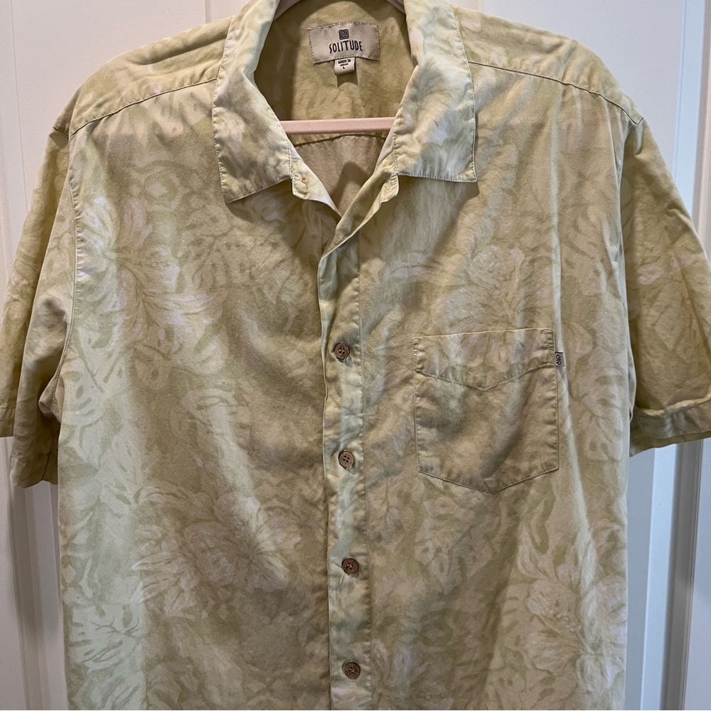 Men's Short-Sleeve Button-Down Shirt in Light Sage